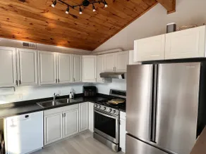 Beach Cottage Getaway - Image 3