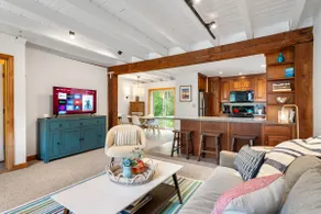 Family Friendly Home|Walk to Ocean+Downtown RKPT - Image 2