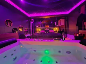 Romantic Suite – Love Room - Image 2