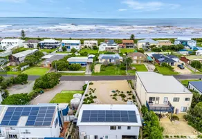 Cockle Lodge - Holiday Home in Middleton, SA - Image 2