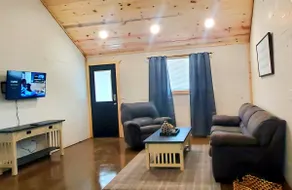Stayin & Playin Cabin - Image 3