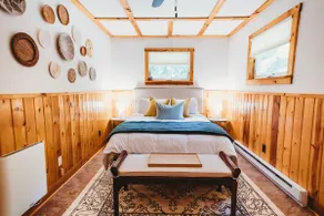 Secluded Egypt Hollow Cabin - Image 4