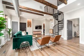 Stylish Loft with King Bed - Two Parking Spots - Image 3