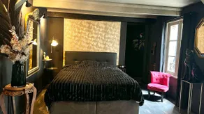 The Black Room / Honfleur Center - Image 2