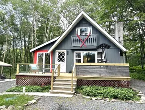 Private Wooded Chalet:Firepit, Steps to Lake Beach - Image 2