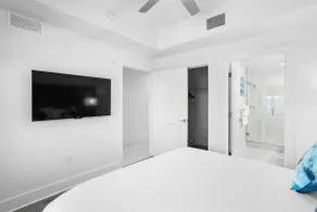 Tropical Condo Resort Living on the Beach - Image 5