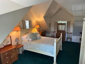 Abiqua Carriage House - Image 5