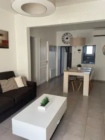 Charming house in a great location, downtown - Image 5