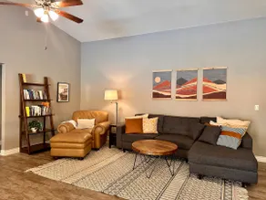 Free Heated Pool | Spacious | 5 Bedroom Sleeps 10+ - Image 3
