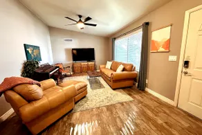 Free Heated Pool | Spacious | 5 Bedroom Sleeps 10+ - Image 2