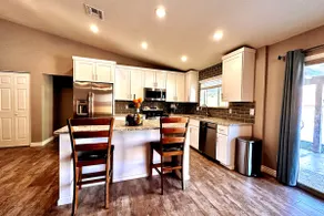 Free Heated Pool | Spacious | 5 Bedroom Sleeps 10+ - Image 5