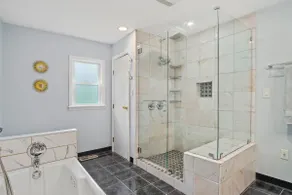 4BR House Near Casinos & Beach With In Law Suite - Image 4