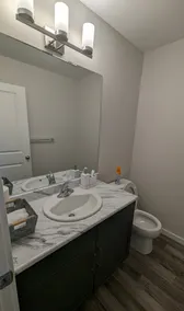 5 Bed 4 Bath 2500 sqft Clean and Elegant Home - Image 3