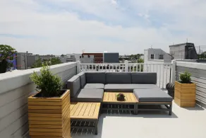 Peaceful Zen Getaway in the City - Image 2
