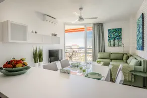 SUNSET BEACH Charming apartment with jacuzzi - Image 3