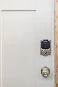 Sunnyside Garden Getaway- 5 Minutes from Downtown - Image 3