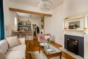 Elegant Renovated House With Relaxing Courtyard - Near FQ - Image 5