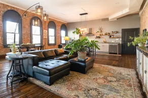 Follow Lincoln's Steps at Queenie's Loft in Leavenworth - Image 3