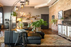 Follow Lincoln's Steps at Queenie's Loft in Leavenworth - Image 4
