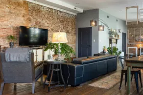 Follow Lincoln's Steps at Queenie's Loft in Leavenworth - Image 2