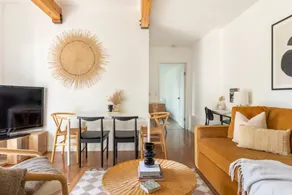 This Charming Space, Airy Abode with Stunning Mountain Views - Image 2