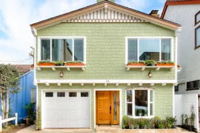 Beach Just Steps Away! -3BR/3BA + 2 Car Garage - Image 2