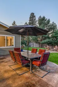 Have a Patio Barbecue at a Pet-Friendly House in Midtown - Image 4