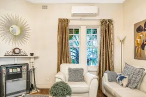 100 mtrs to Beach from Spacious Coogee Apartment - Image 4