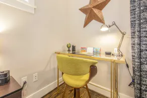 Alexander Guesthouse in the Historic Houston Heights - Image 3