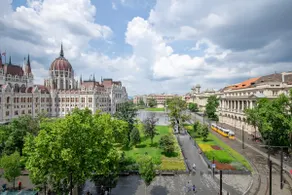 v1bvdapest Iconic Views•100m² Pure Budapest Charm - Image 2