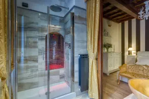 Trevi Fountain Luxury Home - Image 4