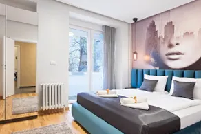 SuperLux•Parliament•9 min walk-Knez M.•Parking/€12 - Image 2