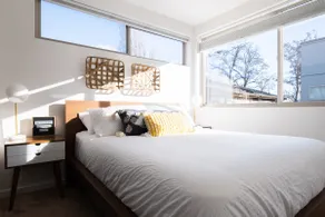 Luxe 4BR Townhouse | Rooftop Deck & Walkable - Image 2
