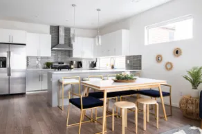 Luxe 4BR Townhouse | Rooftop Deck & Walkable - Image 3