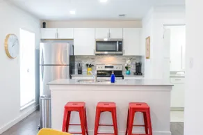 Modern! Less Than 3 miles to Downtown! - Image 3