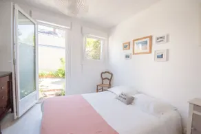 Charming house with high-end services, located 300 m from the beaches - Image 2