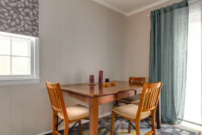 Private 530sqft Family Friendly Suite - Image 4