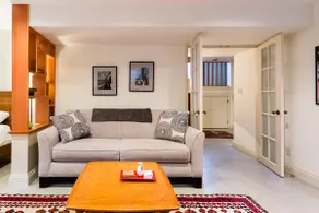 Hawthorne/Division Beautiful Suite - Image 5