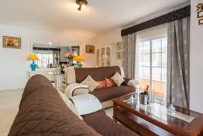 Concha Apartment. Downtown. 1 block from the beach. Wi-Fi. IPTV - Image 4