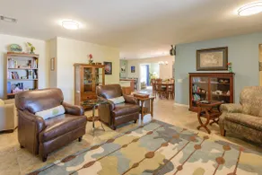 Age 55+ AC, 2 beds-1K, 1Q, w/d, wifi Patio, garage - Image 5