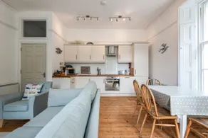 The Grange Residence, Lee Devon - Image 4