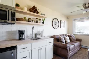 Cozy Mountainside Nook - Image 3