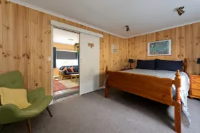 Private secure and quiet location - Image 2