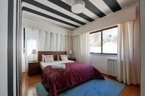 Fantastic charming central apt w\ terrace&parking - Image 5