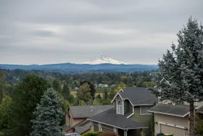 Amazing VIEW & Private Entry/Jetted Tub near Falls - Image 2