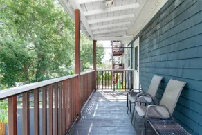 Grand 2BR Sleeps 6 • Boston • Airport & Beaches - Image 5