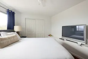 In-Law Unit:Bed, Bath, Kitchenette/NO Cleaning Fee - Image 4