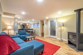 Alberta Arts - Private, Full Kitchen, Fireplace - Image 2
