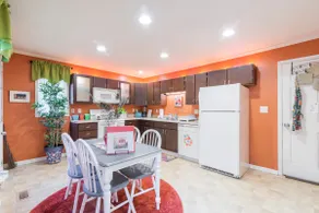 Fabulous Fourth Ward Flat * 1BR Historic Charlotte - Image 3