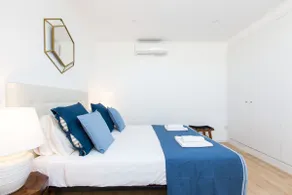Luxury River View Belem - Image 4